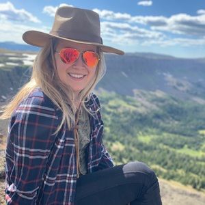 Meet your Posher, Shelby